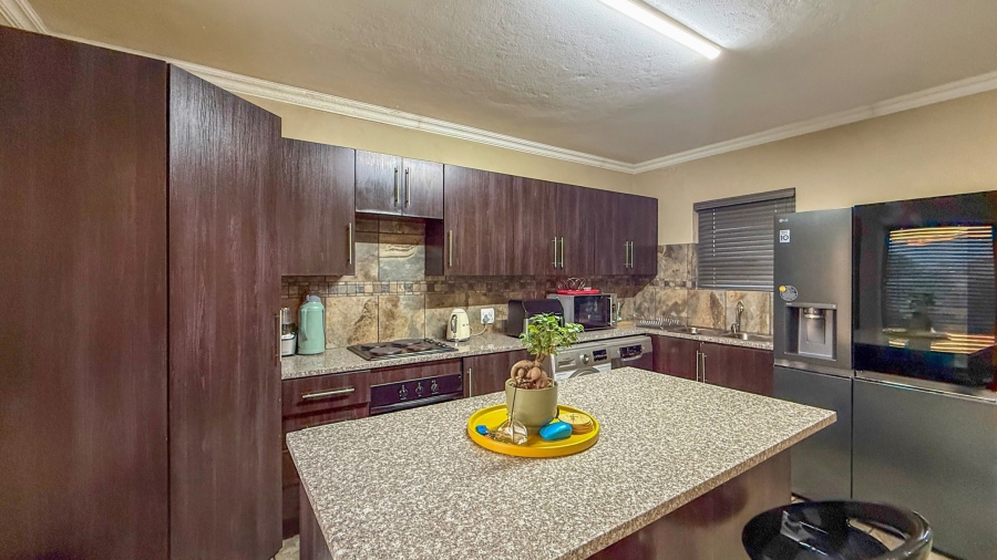 3 Bedroom Property for Sale in Melodie North West